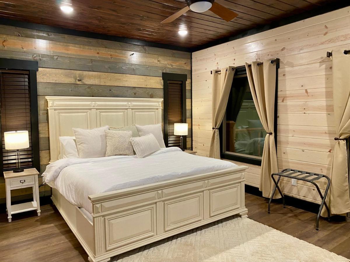 New Luxury Cabin, Hot Tub, Forest Views,Hotel Style Amenities Broken Bow Exterior photo